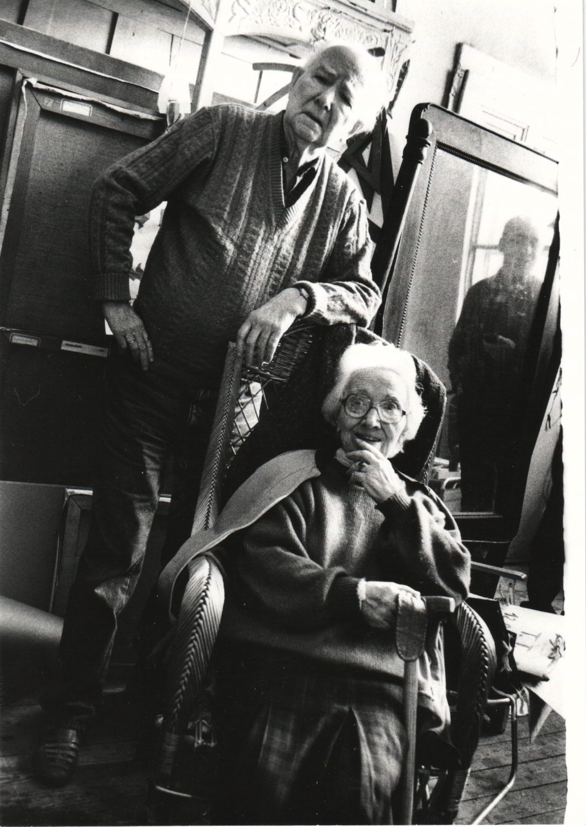L.T. feleségével, Ibolyával (1906-1992)